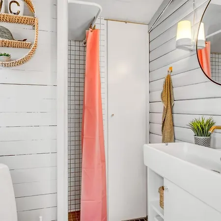 Susannah - From The Sea By Interhome Ferienhaus Hals
