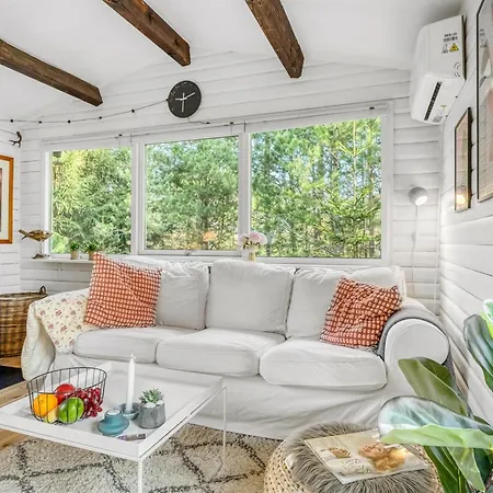 Ferienhaus Susannah - From The Sea By Interhome Hals